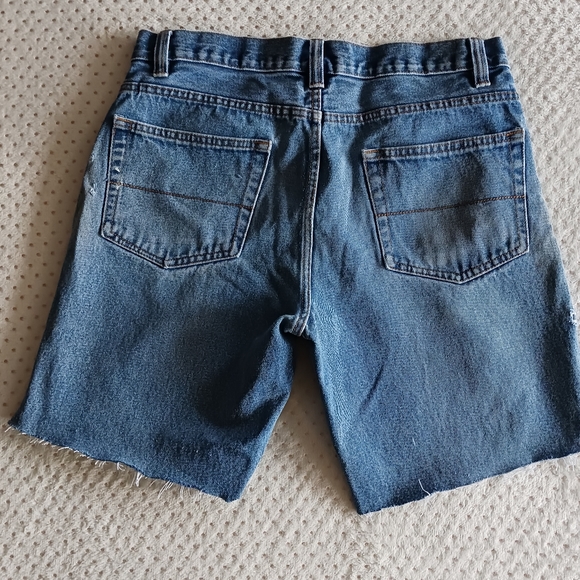 Vintage 90's Bermuda beautiful cut off Distressed Jean shorts - Picture 9 of 11